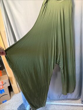 Women’s Olive Wide-Leg Jumpsuit